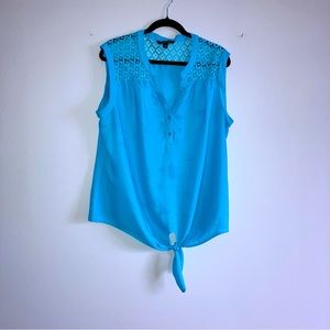 Zac & Rachel Woman peek a boo blue top with lace neck. Size 2X.